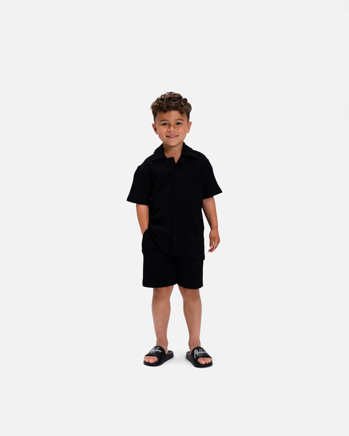 HS25-Junior-Lookbook-04-front_b_b1e433c8-4eca-4b77-b8cb-4508257b7d1f.jpg