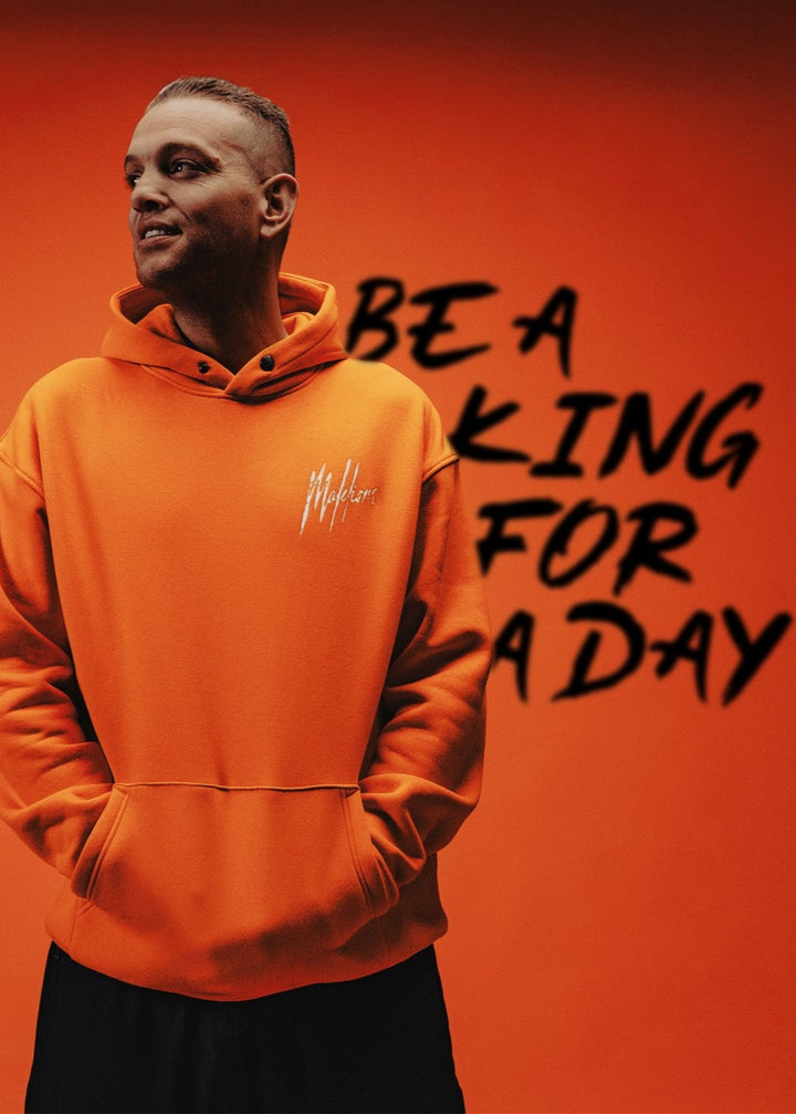 Kingsday_-_Drip_Hoodie_Orange_08.jpg