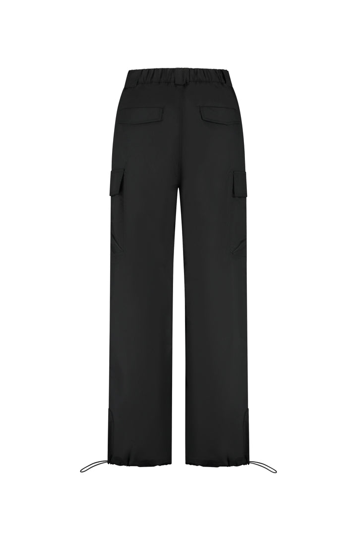 MD2-SS25-27_900_Malelions_Woman_Parachute_Pants_Black_Back.jpg