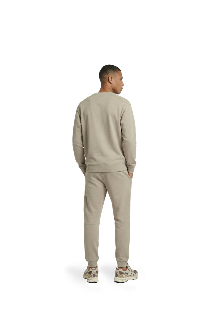 MEN_Pocket_Sweat_-_Taupe_-_Back_4144848d-d91d-4022-8cdd-1b8d332b79de.jpg