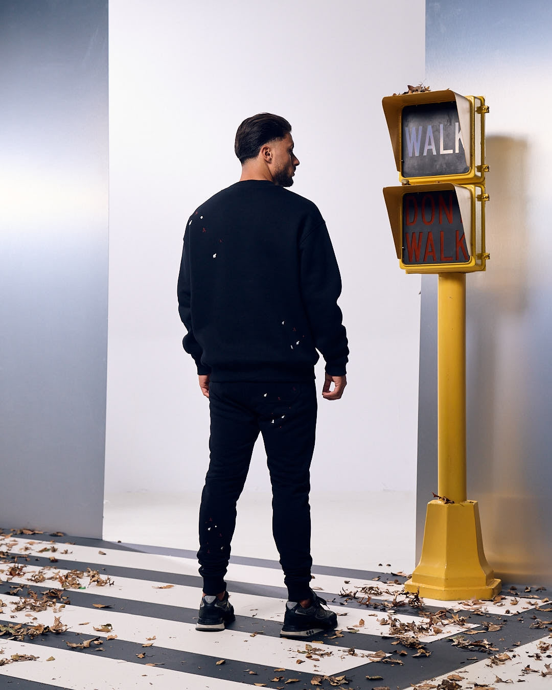 Malelions Men Regular Painter Sweatpants | Black/Burgundy