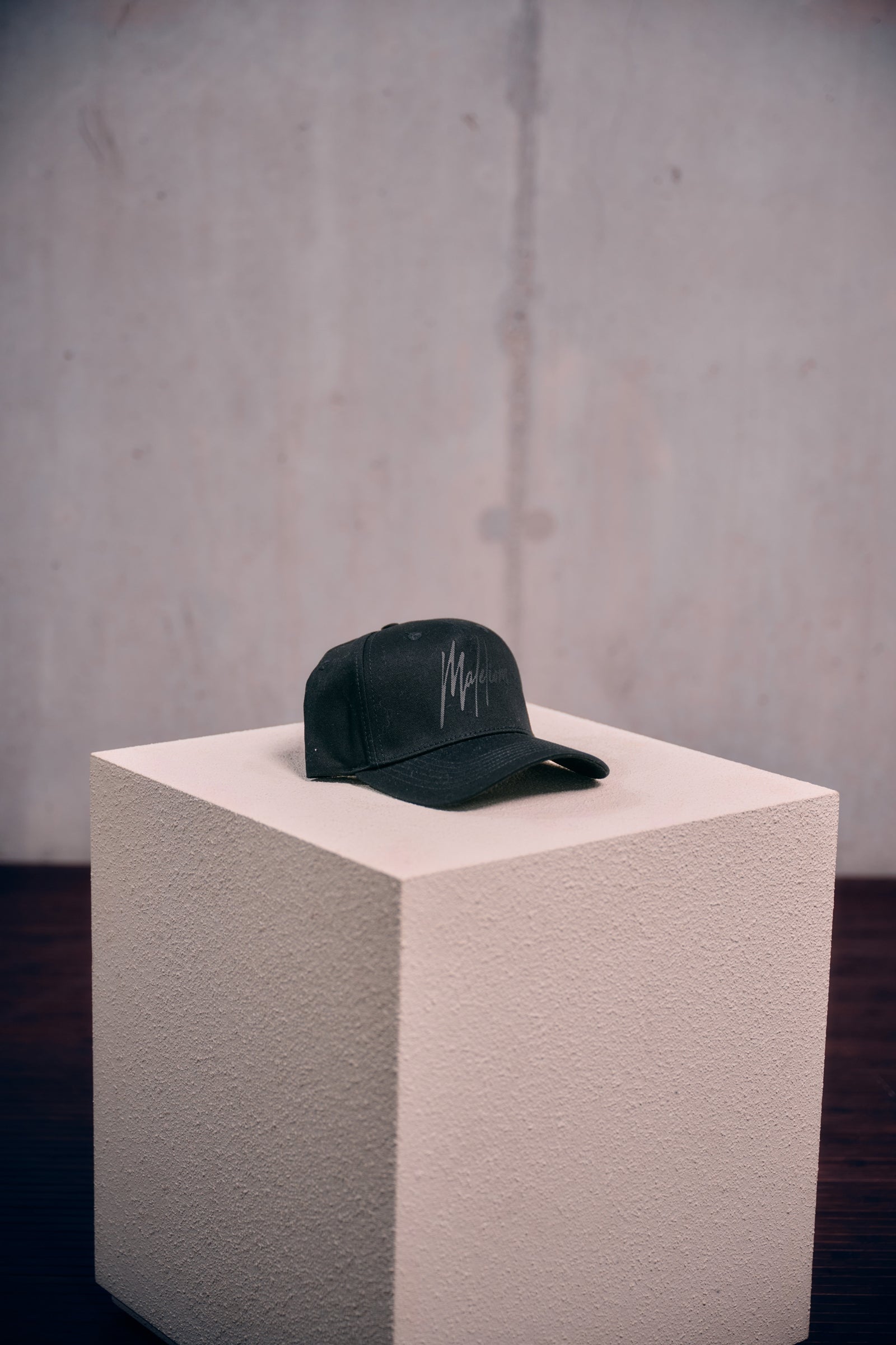Malelions Men Striped Signature Cap | Black