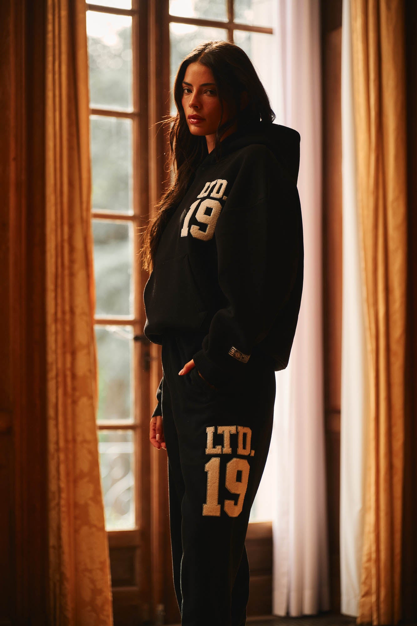 Malelions Women Sherpa Applique Match Hoodie | Black