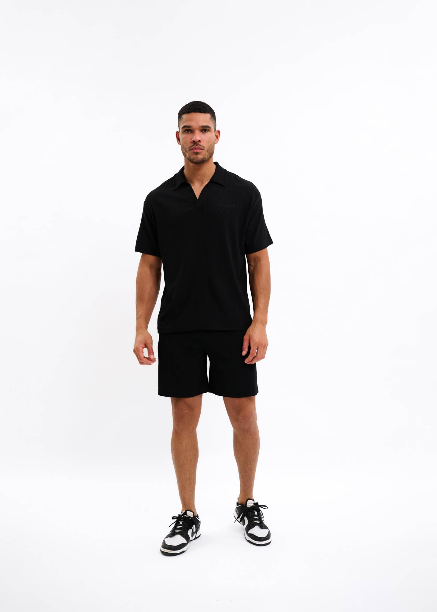 Malelions Men Seersucker Buttonless Polo | Black