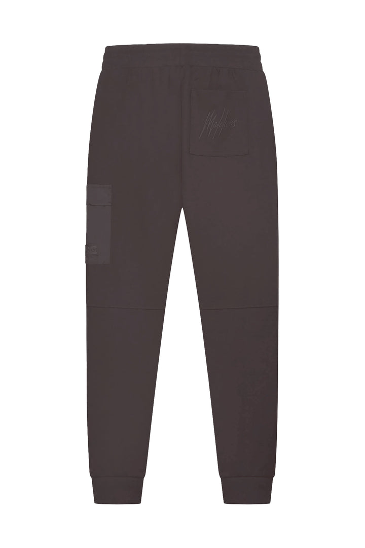 MM1-AW25-28_696_Malelions_Men_Nylon_Pocket_Sweatpants_Mulch_Brown_Back.jpg