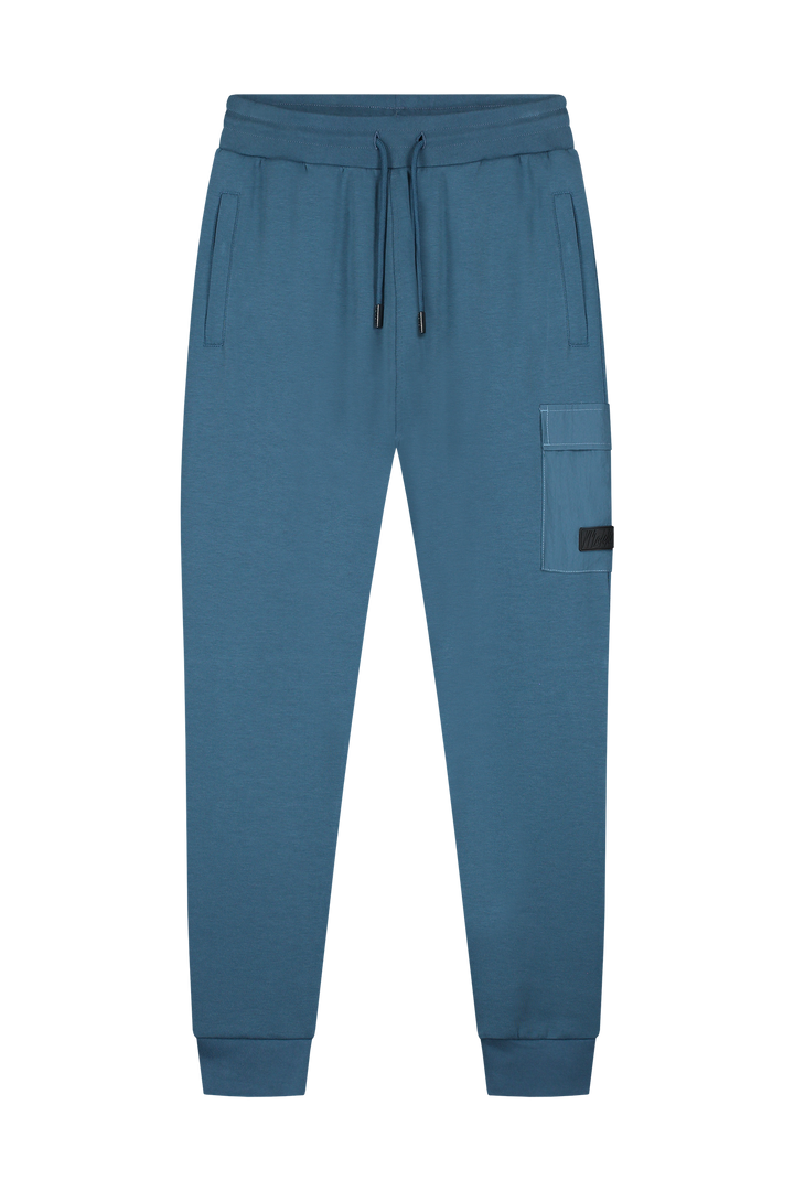 MM1-AW25-28_970_Malelions_Men_Nylon_Pocket_Sweatpants_Blue_Slate_Front.png