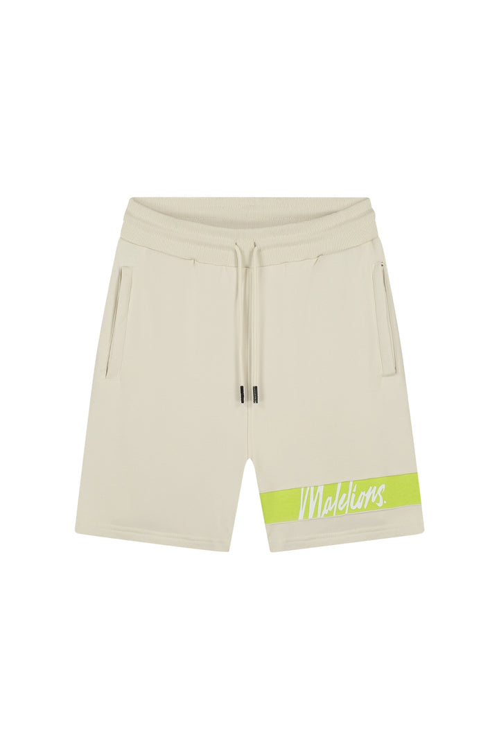 MM3-SS25-05_634_Malelions_Men_Captain_Shorts_Beige_Bright_Green_Front.jpg
