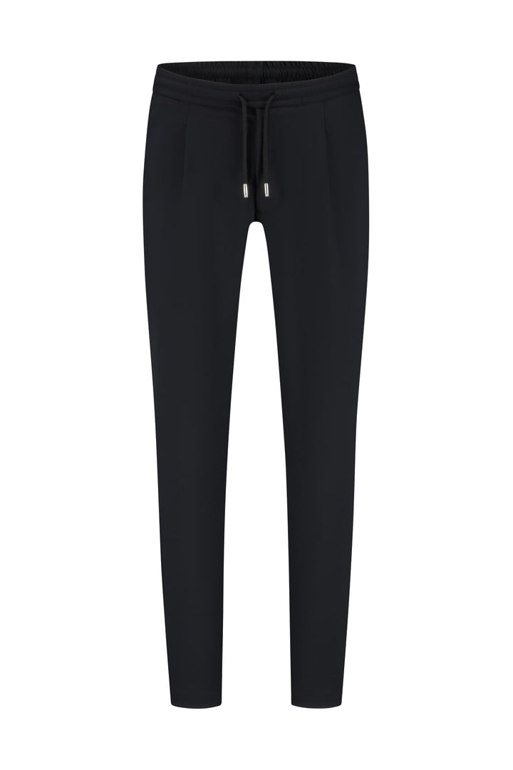 MP1-AW25-17_900_Malelions_Premium_Smart_Pantalon_Black_Front.jpg