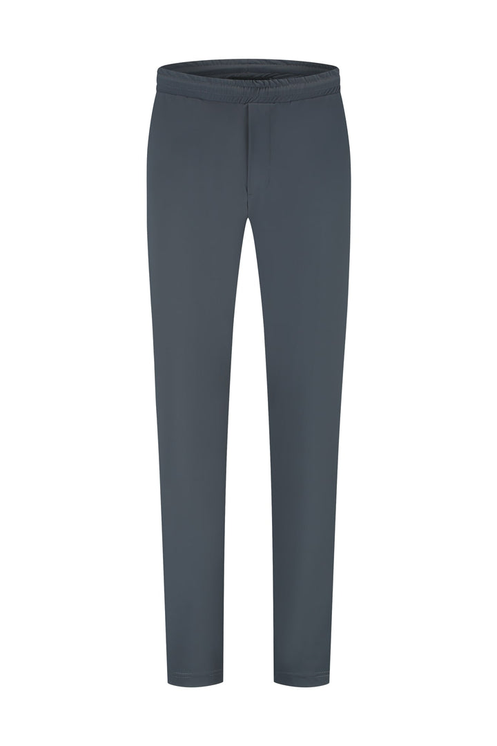 MP1-AW25-21_747_Malelions_Premium_Tech_Pants_Antracite_Front_1.jpg