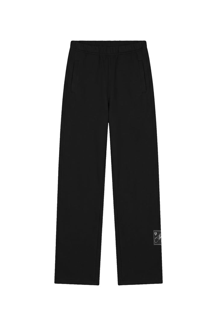 MWA50026037_49001_Malelions_Women_Studio_Straight_Leg_Sweatpants_Black_Front_f7f3cda8-3351-4bc3-9a9e-df645f09f856.jpg