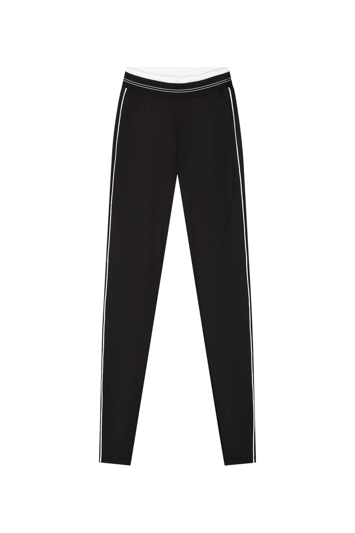 MWB50026029_49001_Malelions_Women_District_Legging_Black_Front_8f3f1752-4aa2-4506-a61d-f9f9df10a72c.jpg