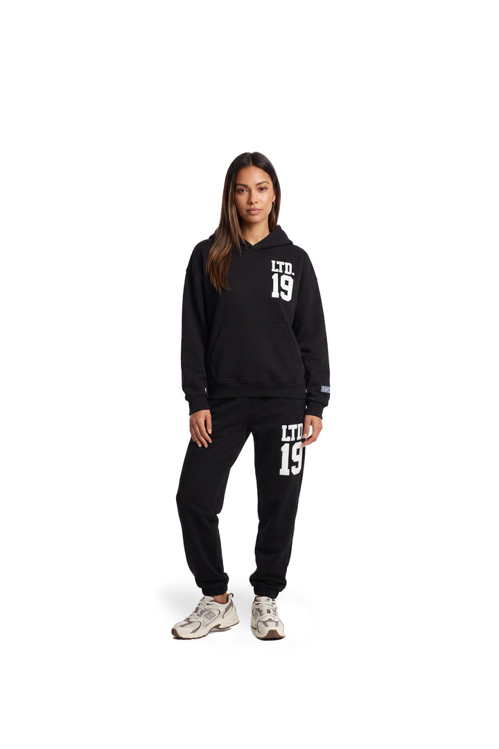 MWB50026037_black_front_7904d852-6c76-46ba-9331-f580522318dd.jpg
