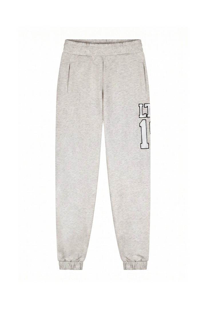 MWB50026039_Malelions_41003_Women_Sherpa_Applique_Match_Sweatpants__Grey_Melange_Front_1e5b790a-7b7a-4cba-a351-3bb9332c01f7.jpg