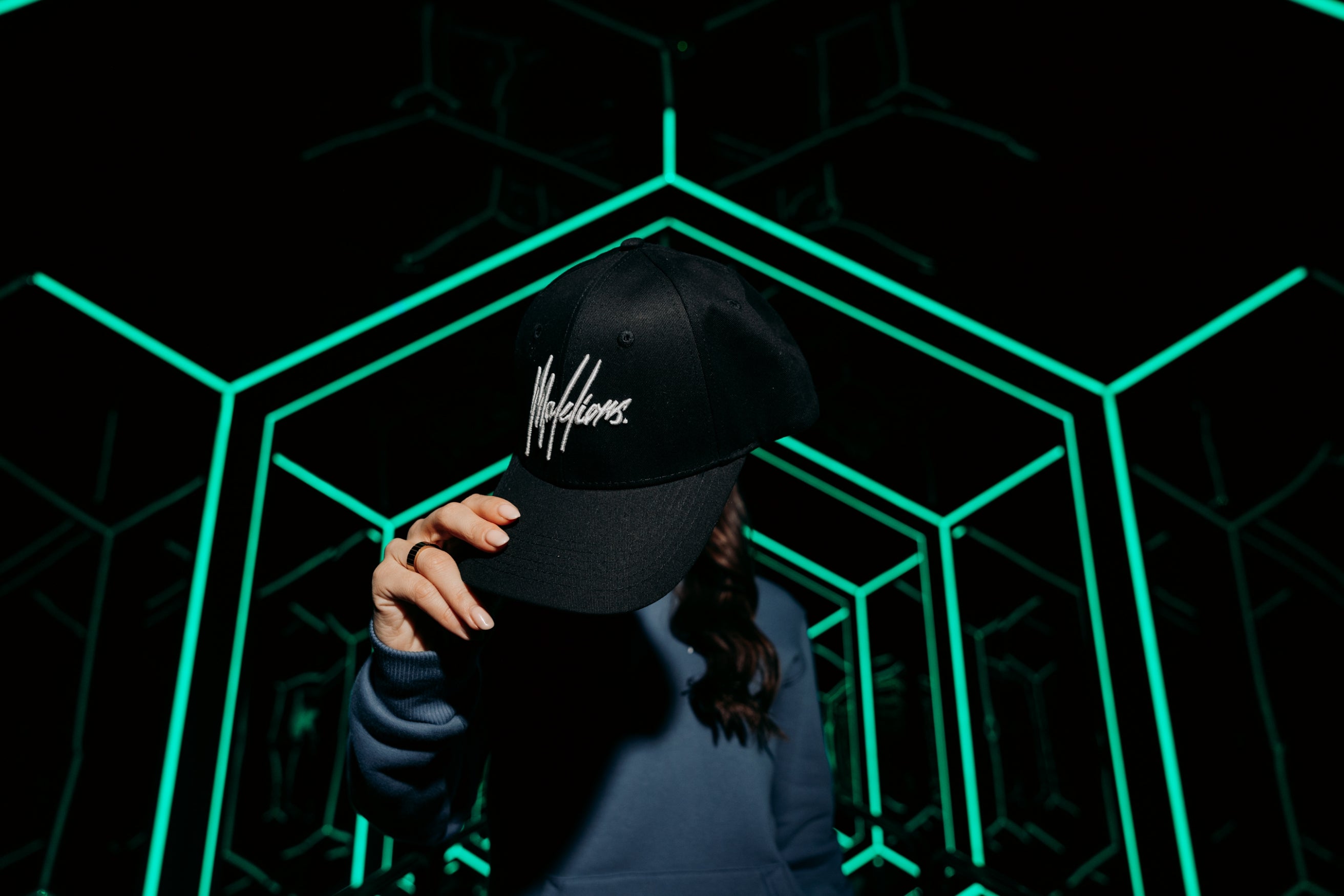 Malelions Women Signature Cap | Black/White