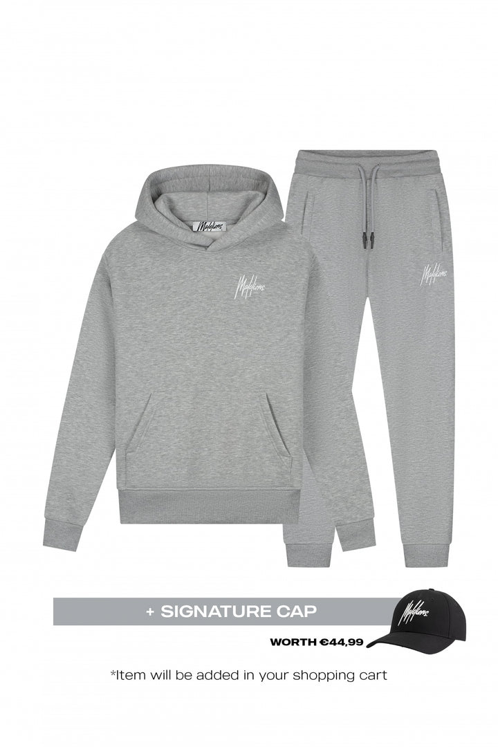 signature_tracksuit_4.jpg